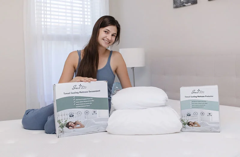 Cooling mattress protector